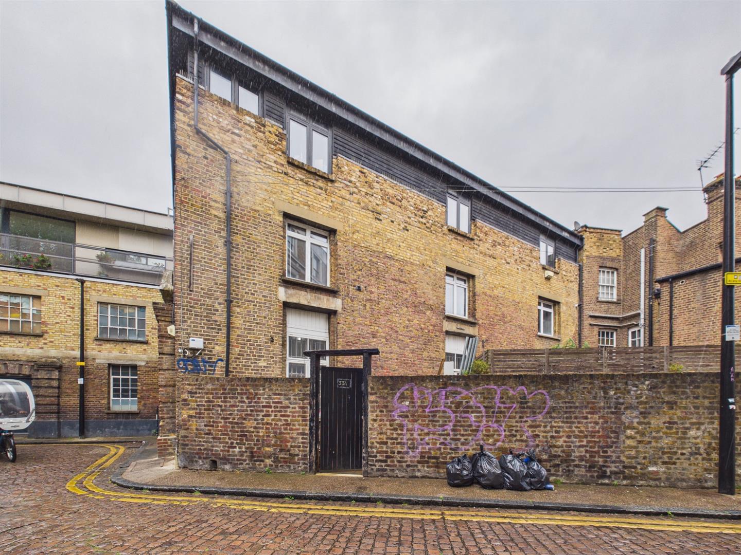 Shacklewell Street, Shoreditch, E2